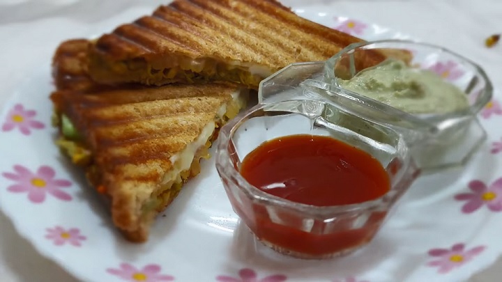 Sprouts Mung Grilled Sandwich